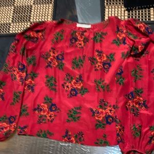 Medium sized blouse